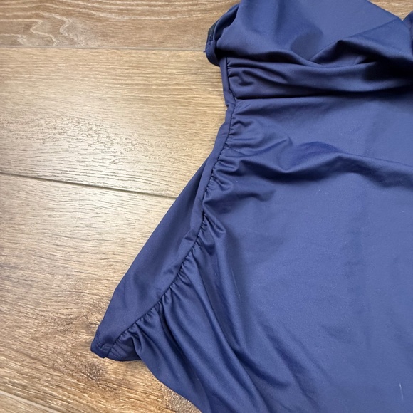 Lauren Ralph Lauren Beach Club Solid Underwire Tankini Top, Navy, Size 8, NWT - Picture 3 of 12